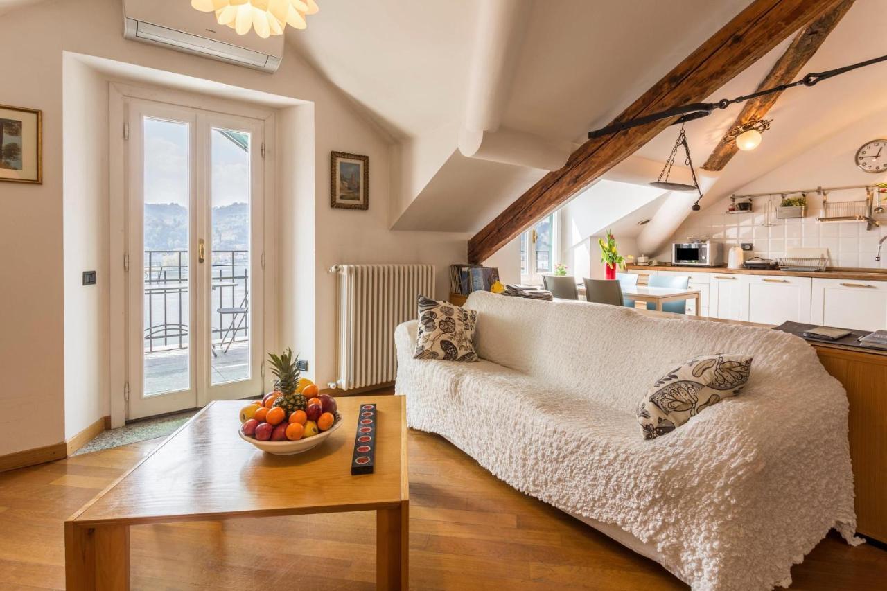 Attico Vista Lago Como Luaran gambar