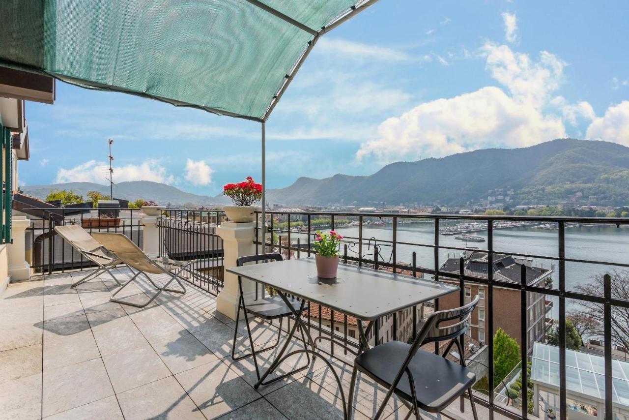 Attico Vista Lago Como Luaran gambar